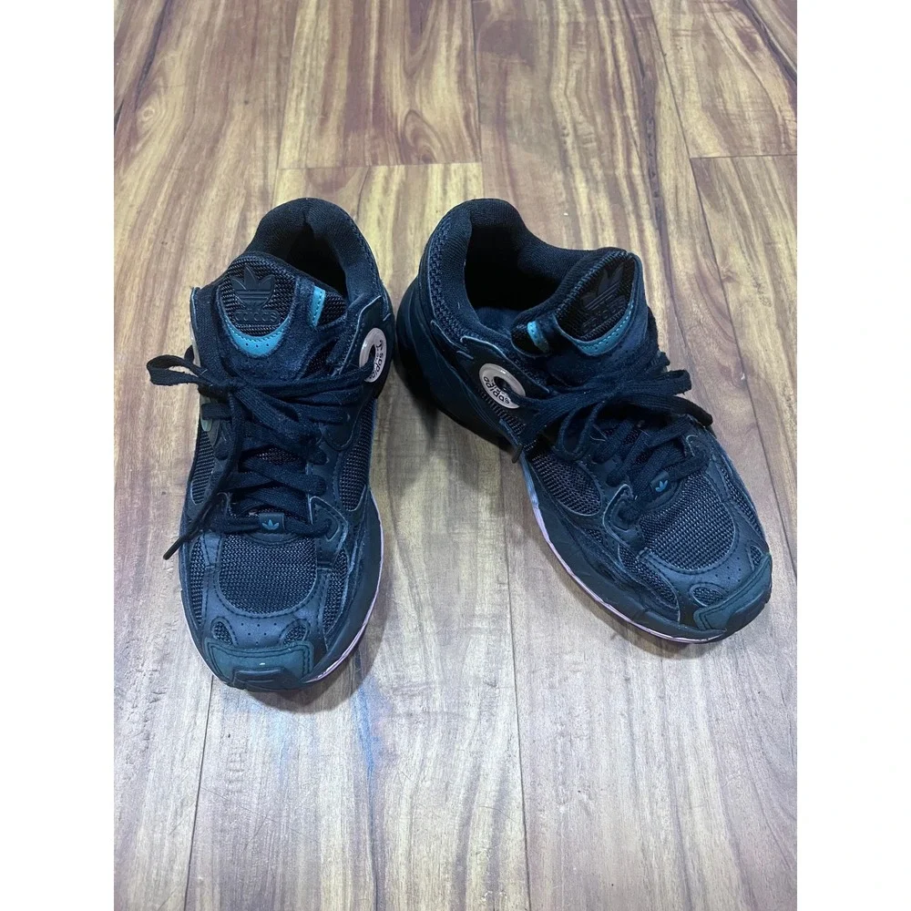 Adidas Astir Womens Sneakers Core Black Magic Mauve GW5370 Size 5.5
